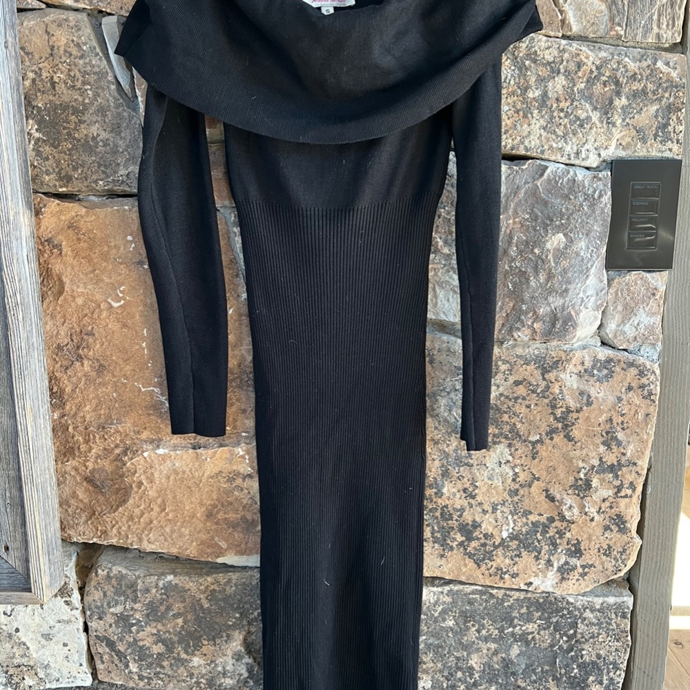 Jealous Tomato Off shoulder ribbed dress